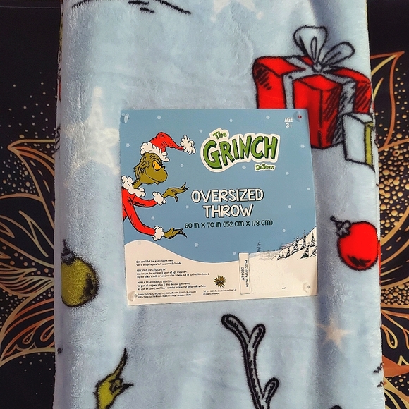 NWT Grinch Blue Limited Holiday Gift  Throw - Picture 3 of 4